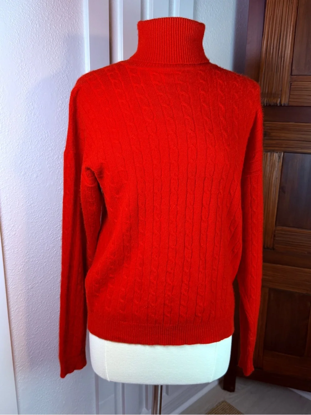 Talbots Women’s Medium Red 100% Cashmere Cable Knit Turtleneck Sweater Vintage